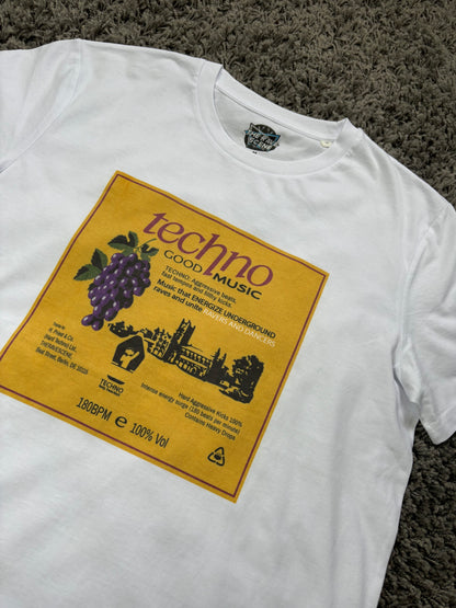 Techno Buckfast         T-Shirt